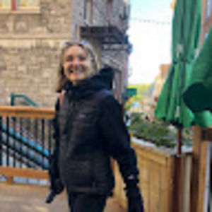 Meet your Posher, Dominique